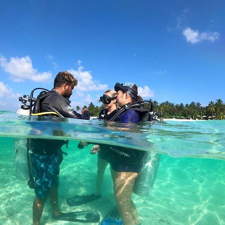 Manta Sea View Himandhoo 호텔 외부 사진