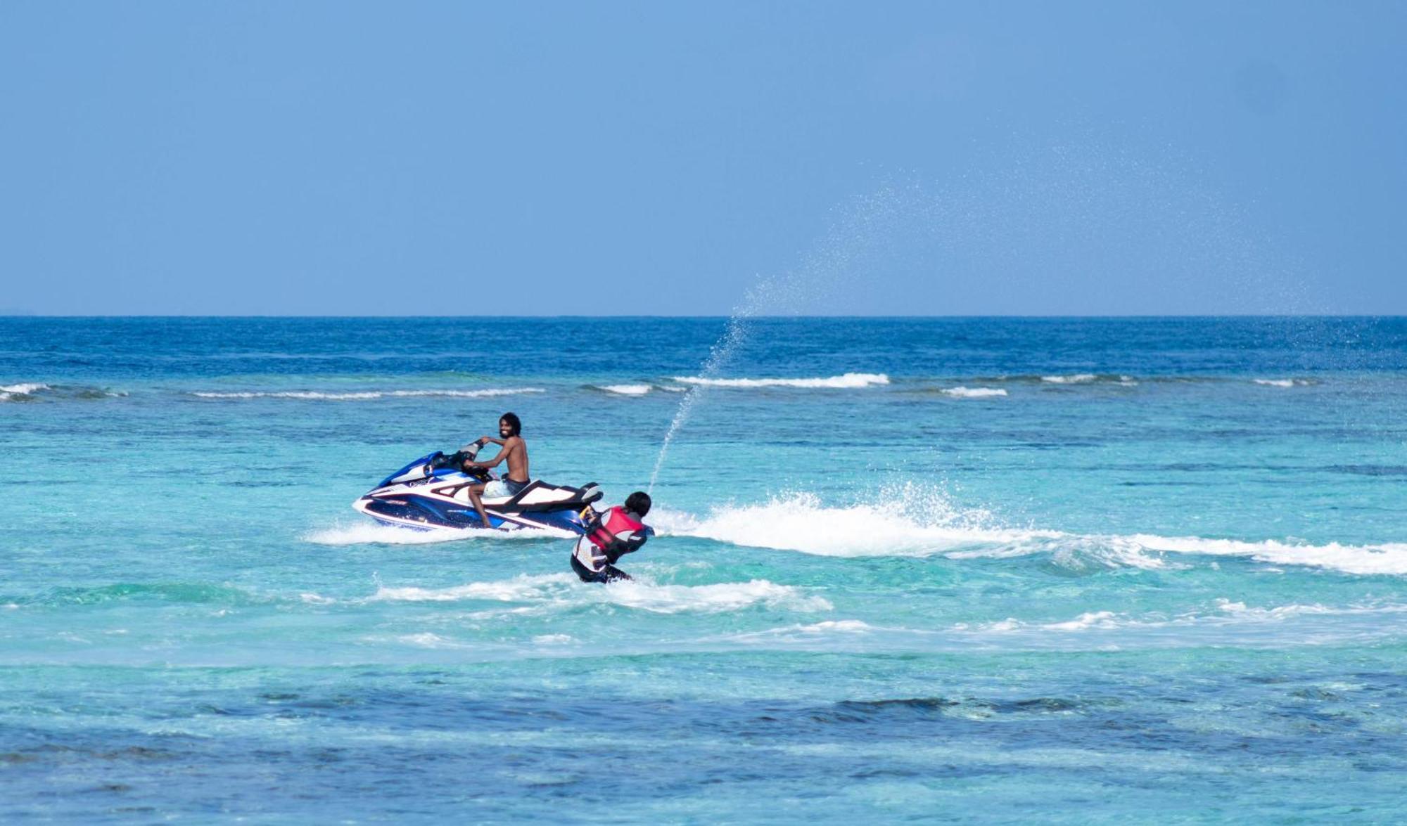 Manta Sea View Himandhoo 호텔 외부 사진