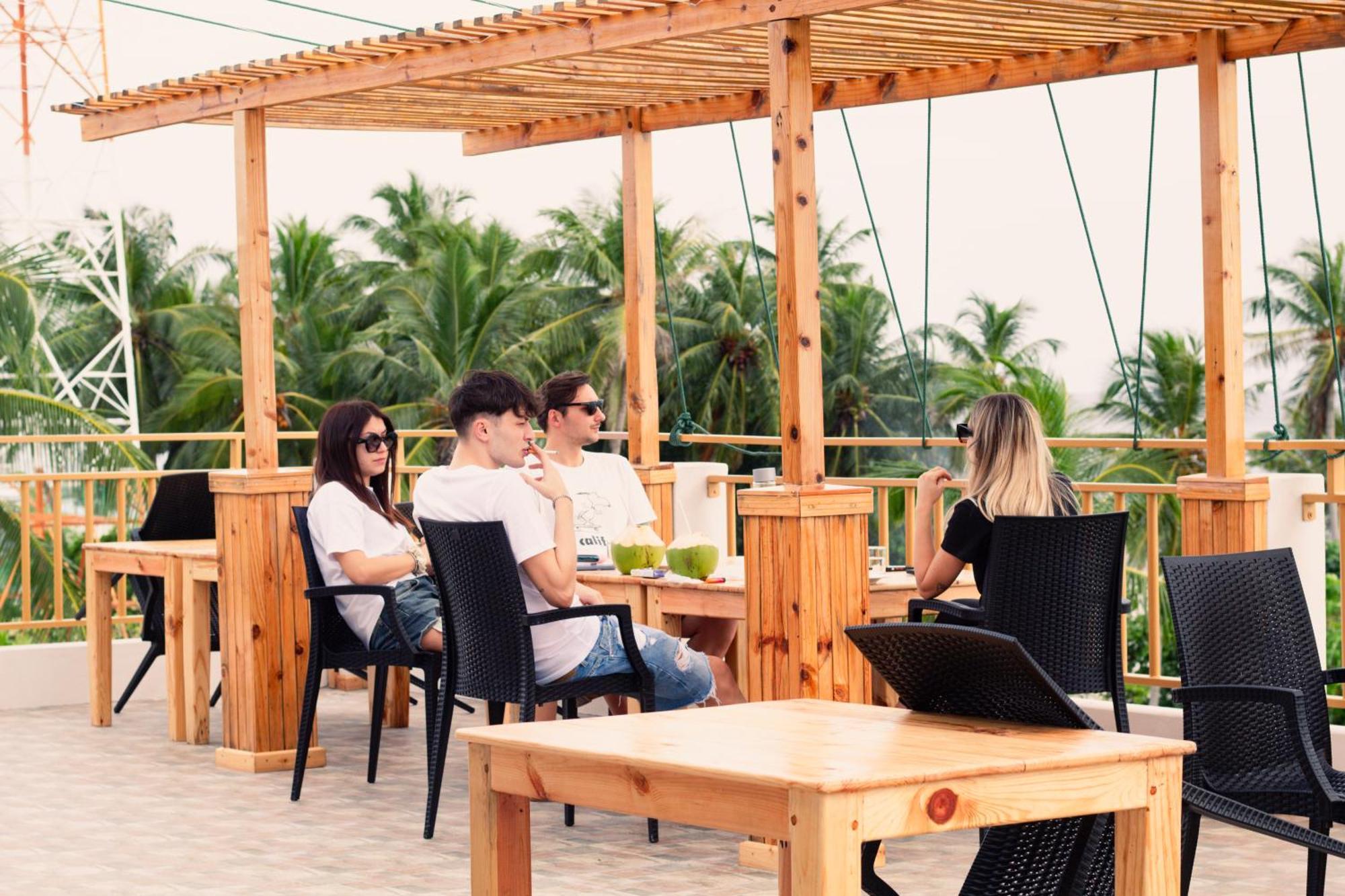Manta Sea View Himandhoo 호텔 외부 사진
