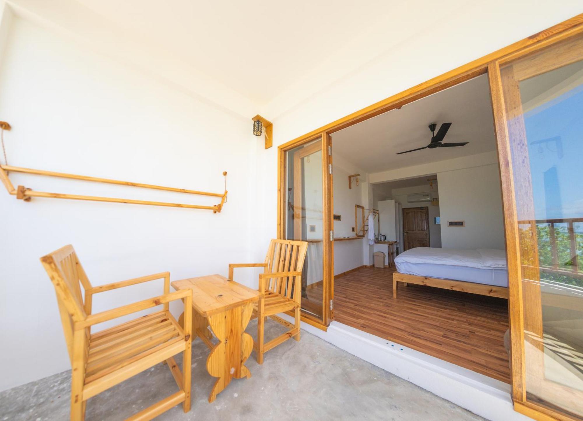 Manta Sea View Himandhoo 호텔 외부 사진