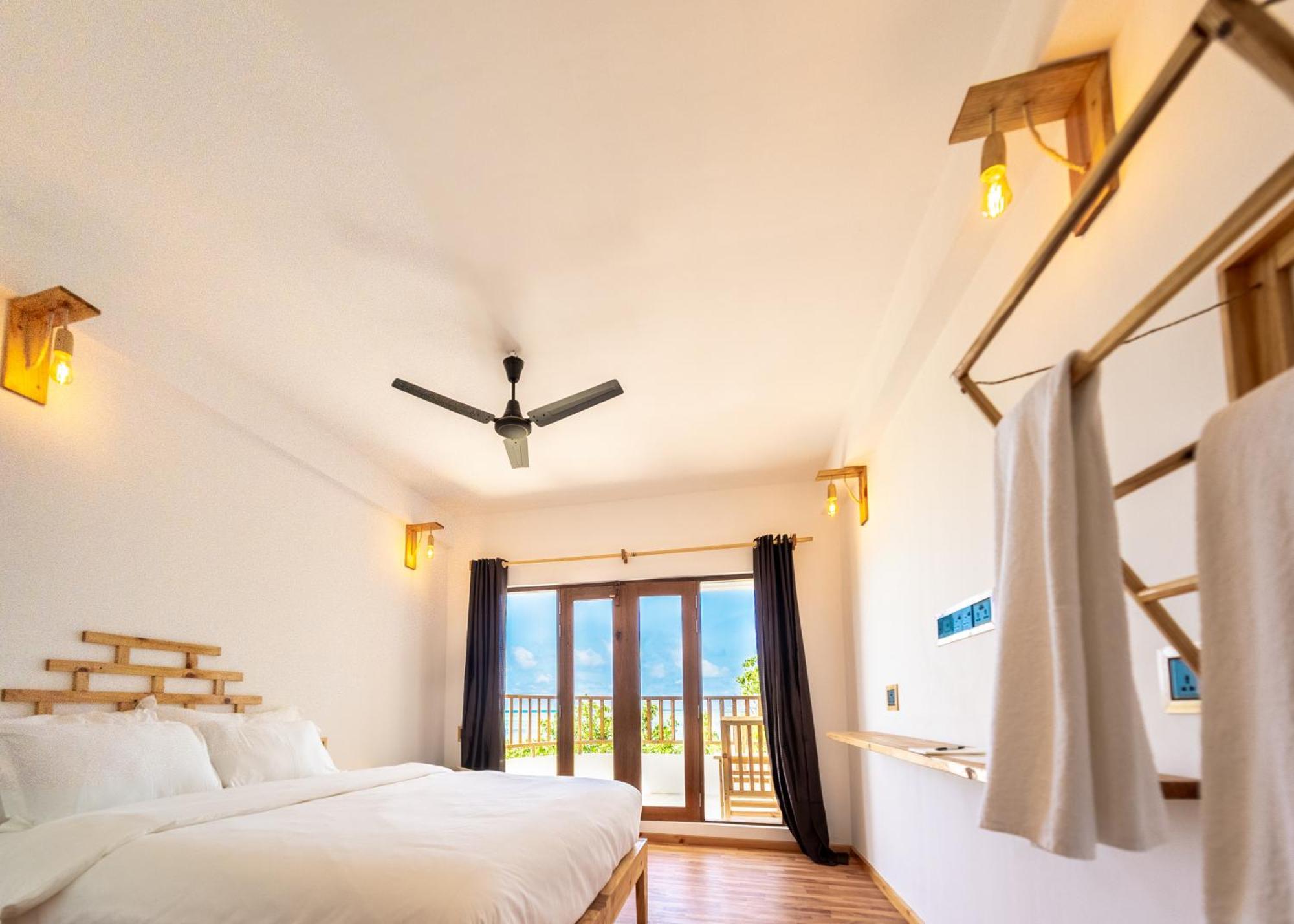 Manta Sea View Himandhoo 호텔 외부 사진